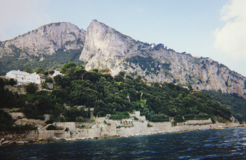 capri_ruins.JPG